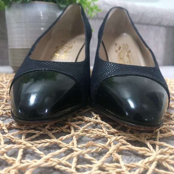 Franco Sarto Round Black Cap Toe Snake Print Pump 3" Heel Size 7.5 Navy Blue - Picture 2 of 11